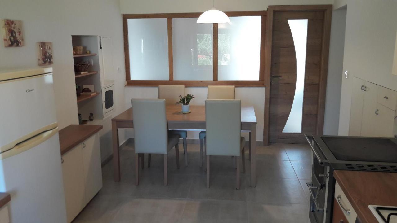 Apartma Sterle Stari Trg pri Lozu Esterno foto